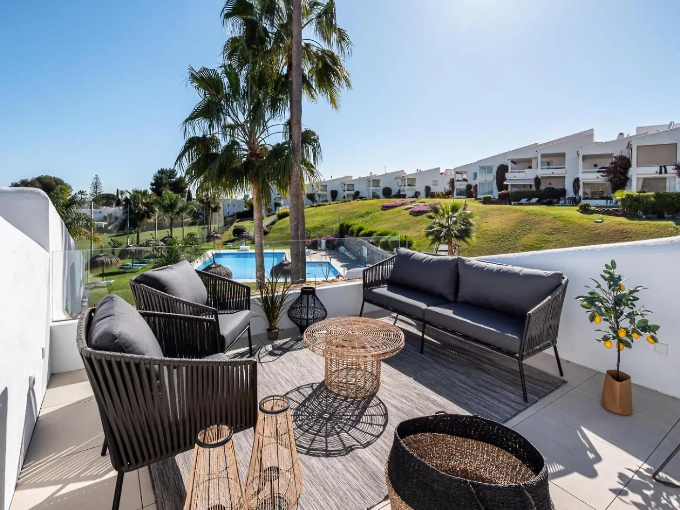 Modern Penthouse With Private Rooftop Terrace Marbella